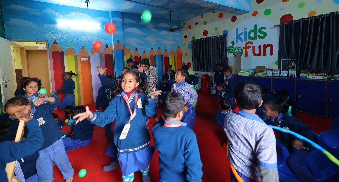 How Early Schooling Shapes a Child’s Future – A Parent’s Guide to Choosing the Right School