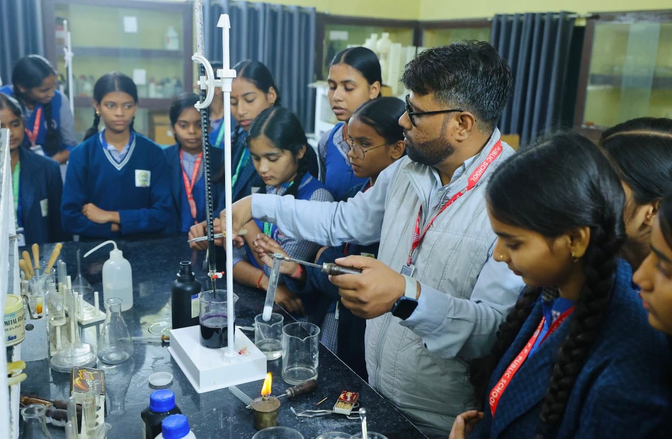 WhatsApp Image 2025-11-23 at 10.40.29