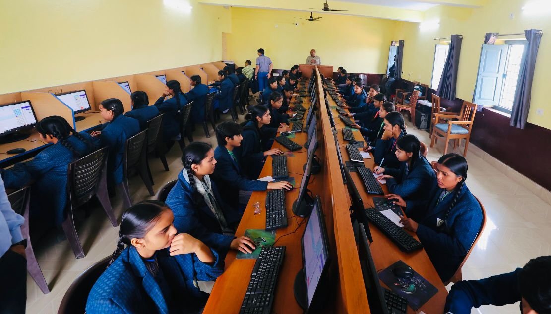 WhatsApp Image 2025-11-23 at 10.40.43